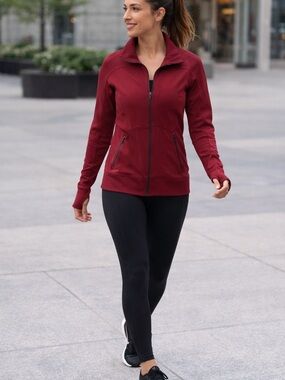 Lululemon Athletica Movement to Movement Jacket Size 8